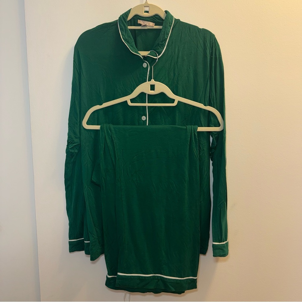 J Crew Green Pajama Set with White Trim